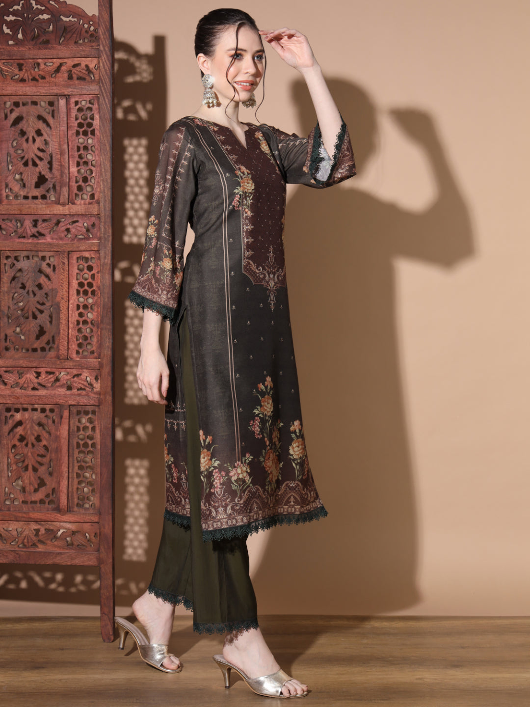 Green Muslin Straight Kurta Set