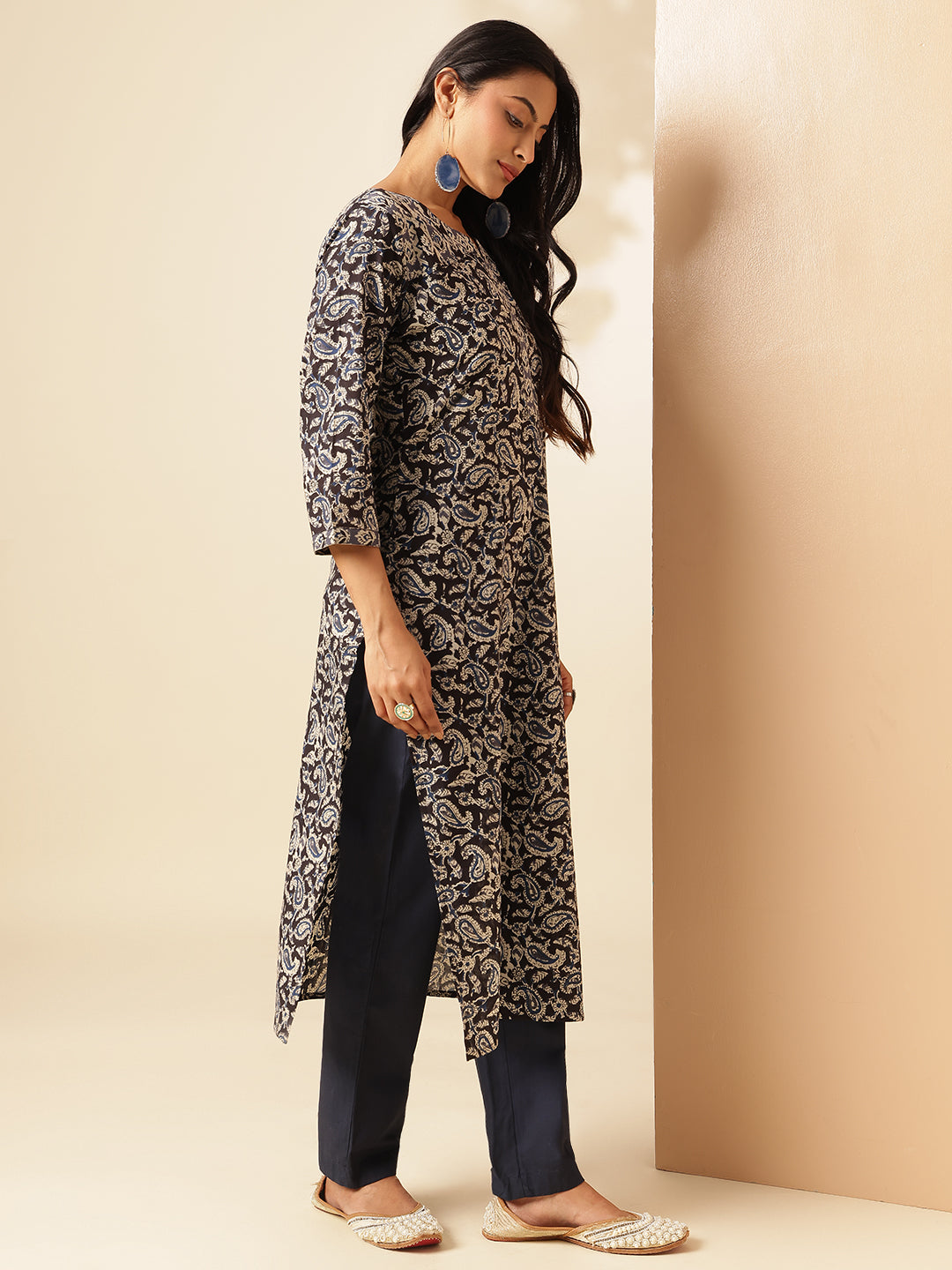 Black Paisley Printed Straight Cotton Kurta