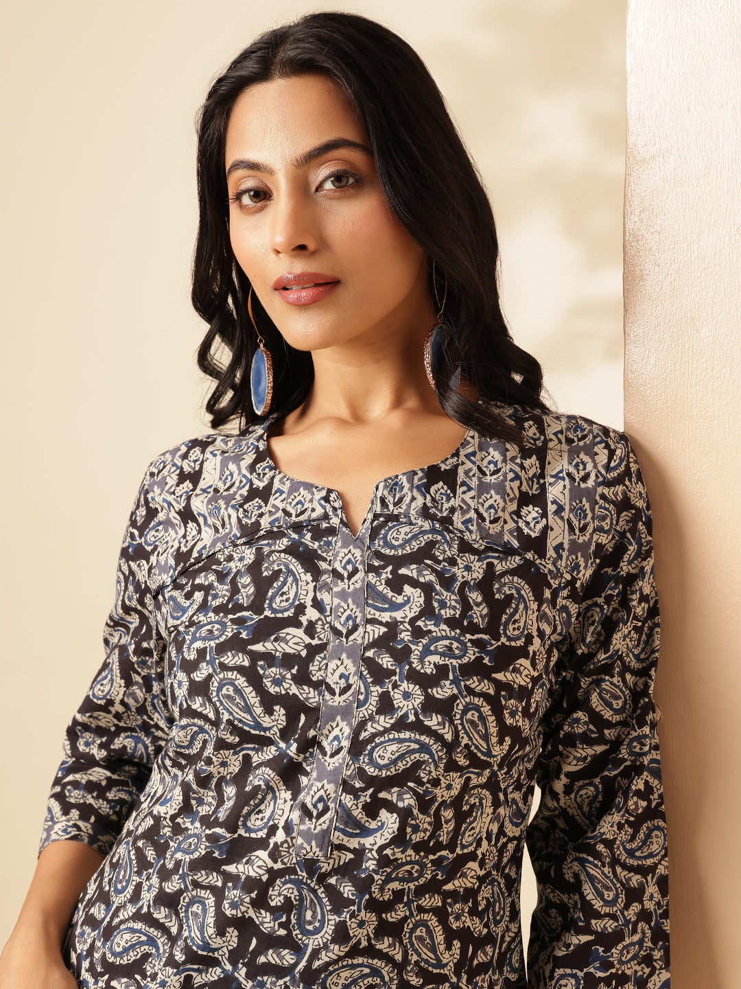 Black Paisley Printed Straight Cotton Kurta
