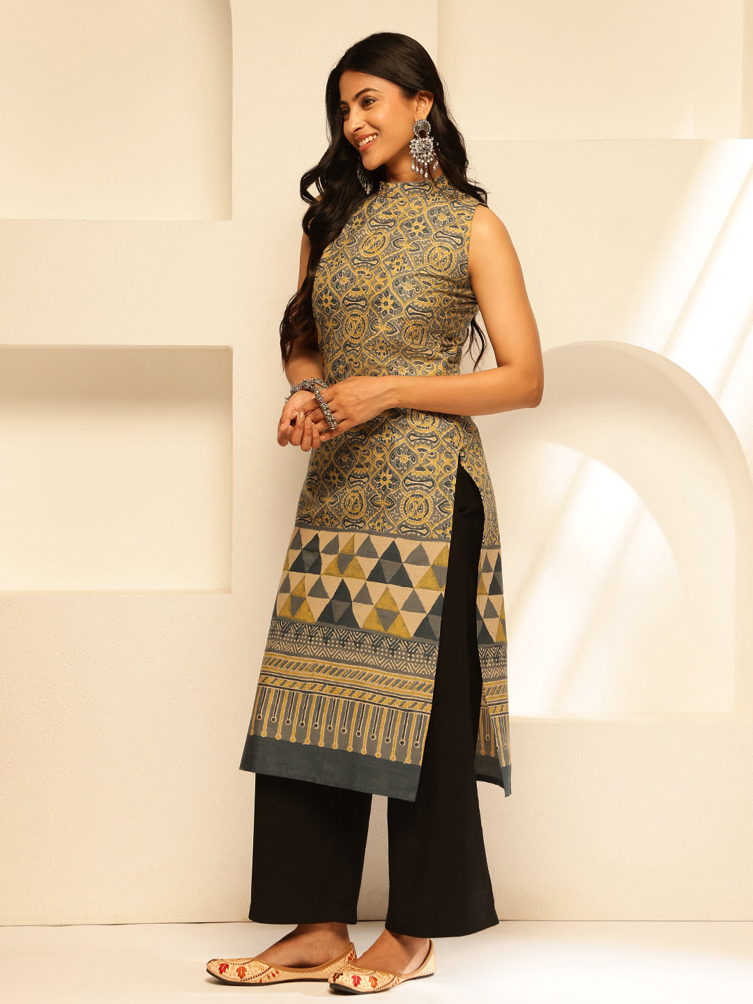 Yellow geometric Printed Straight Cotton Kurta