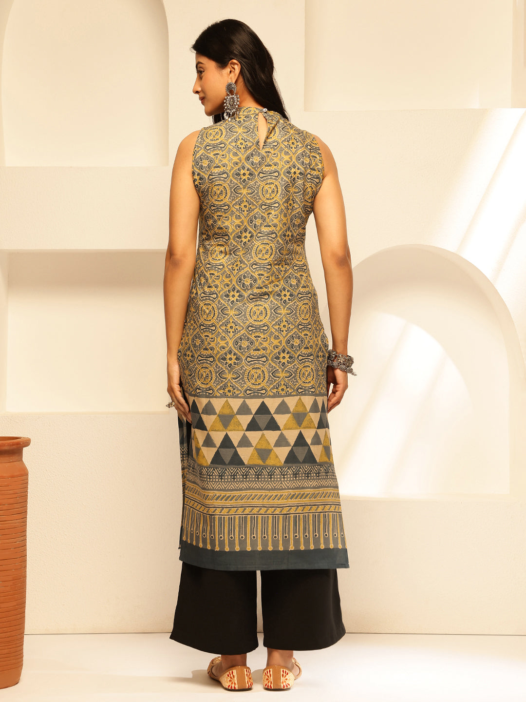 Yellow geometric Printed Straight Cotton Kurta