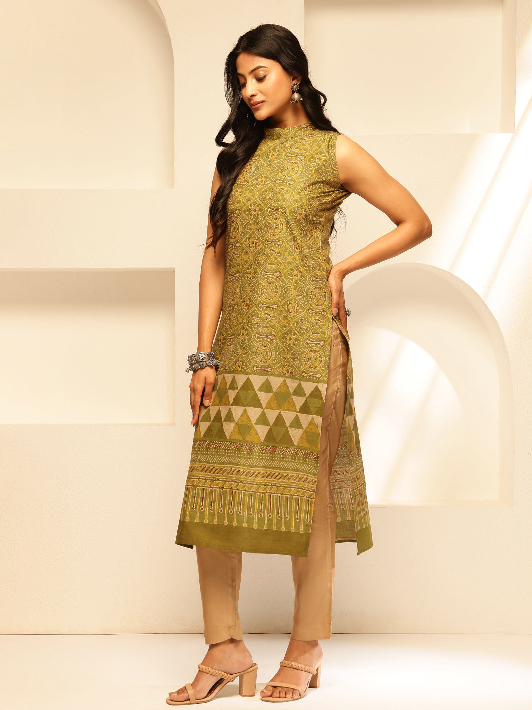 Mehndi Green Geometric Printed Straight Cotton Kurta