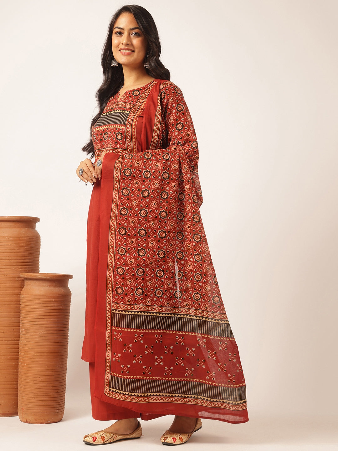 Maroon colour Cotton Solid Straight Kurta Set