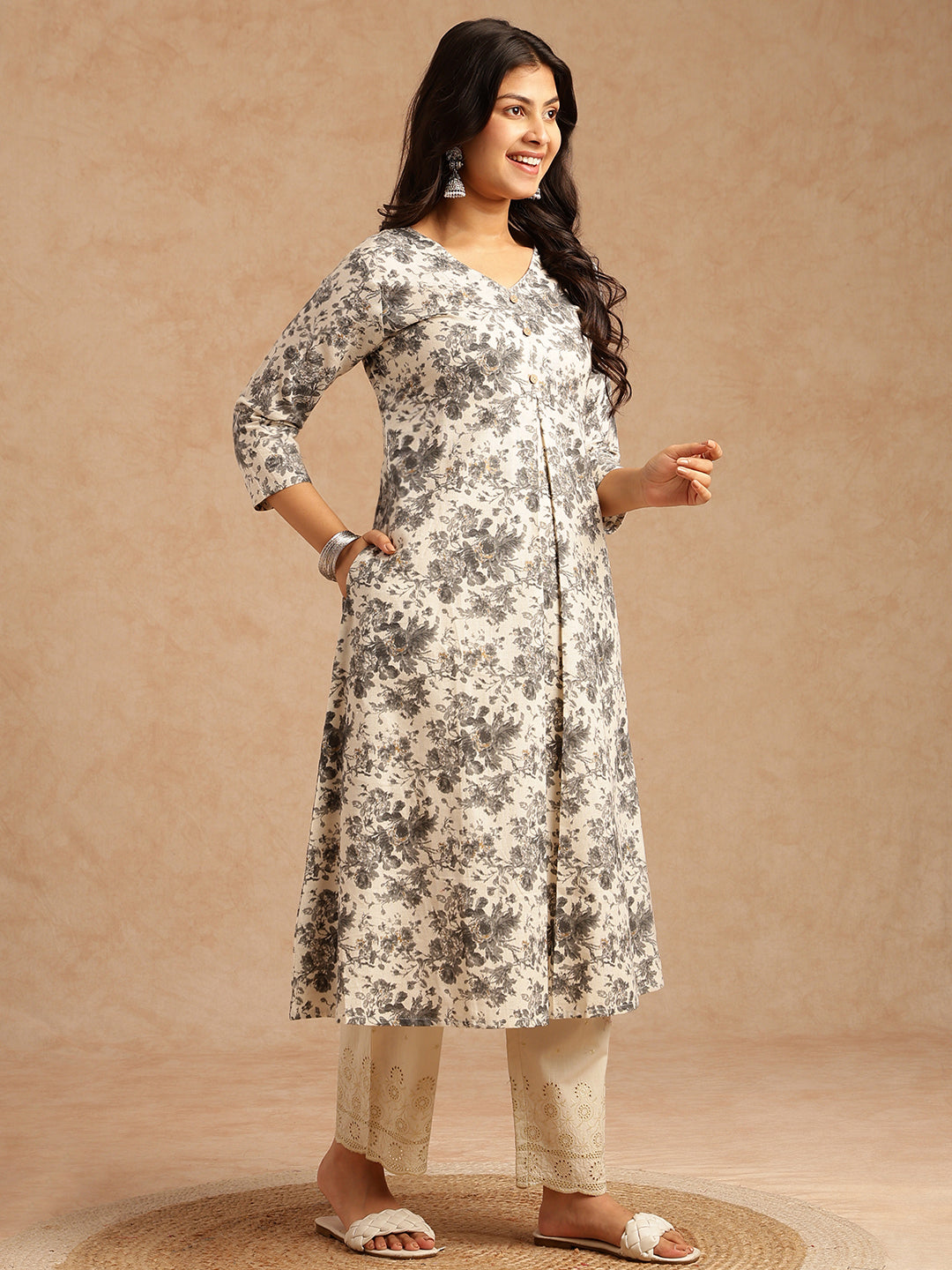 Grey Floral Print A-line Cotton Flex Kurta