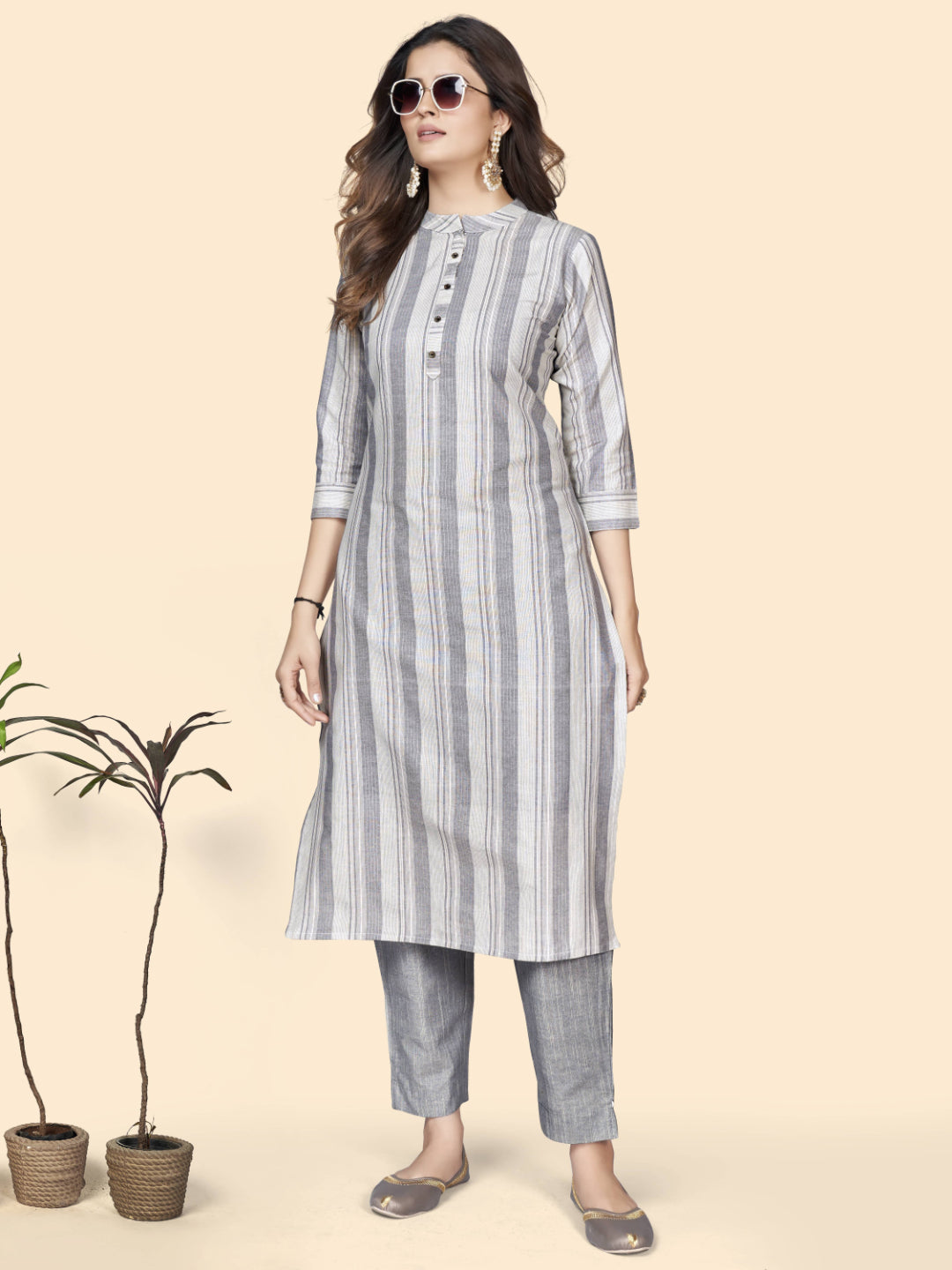 Grey Printed Straight Cotton Blend Kurta With Pant