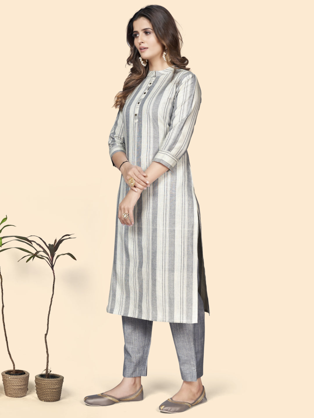 Grey Printed Straight Cotton Blend Kurta With Pant
