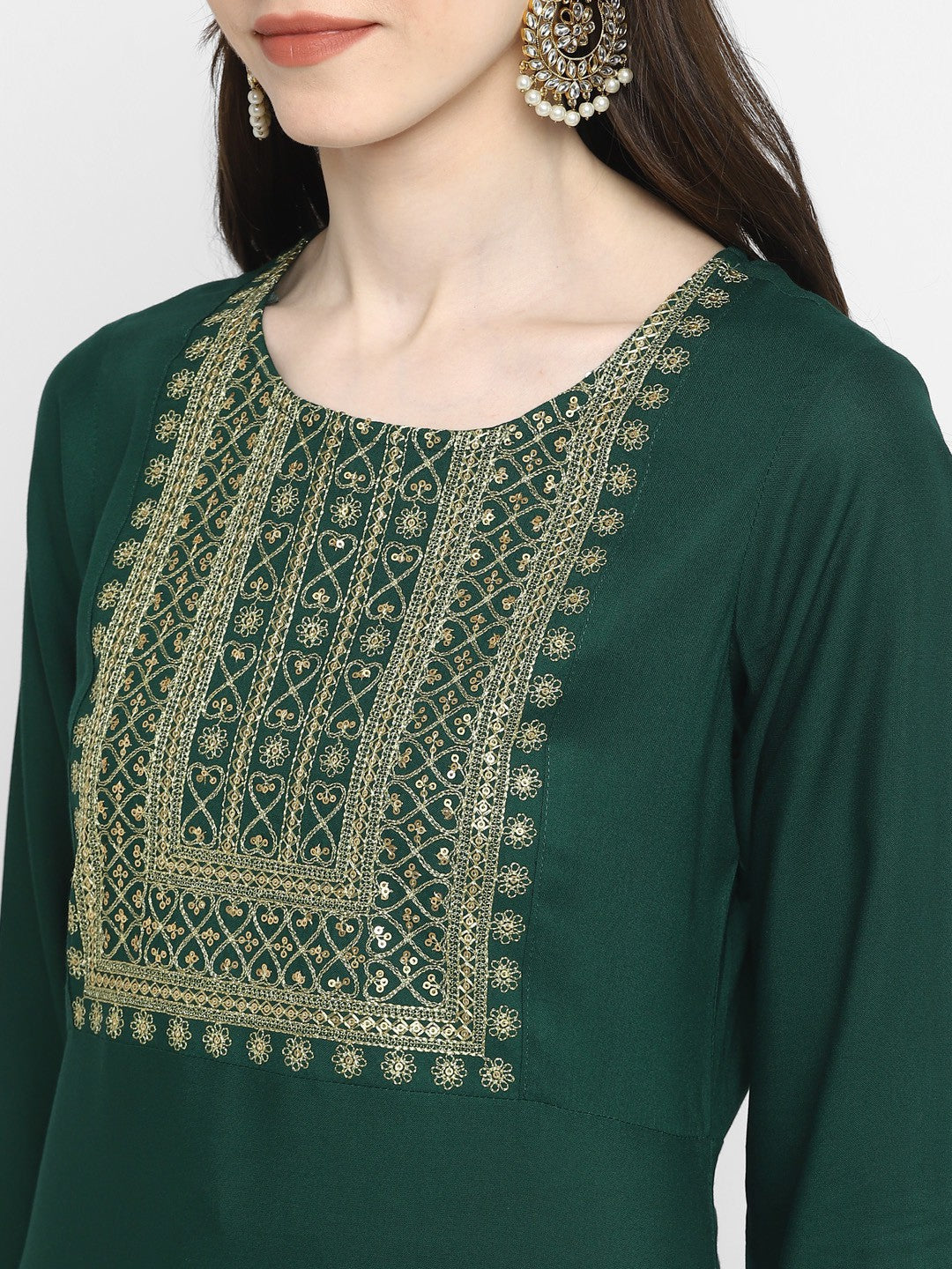 Green Embroidered Straight Rayon Kurta