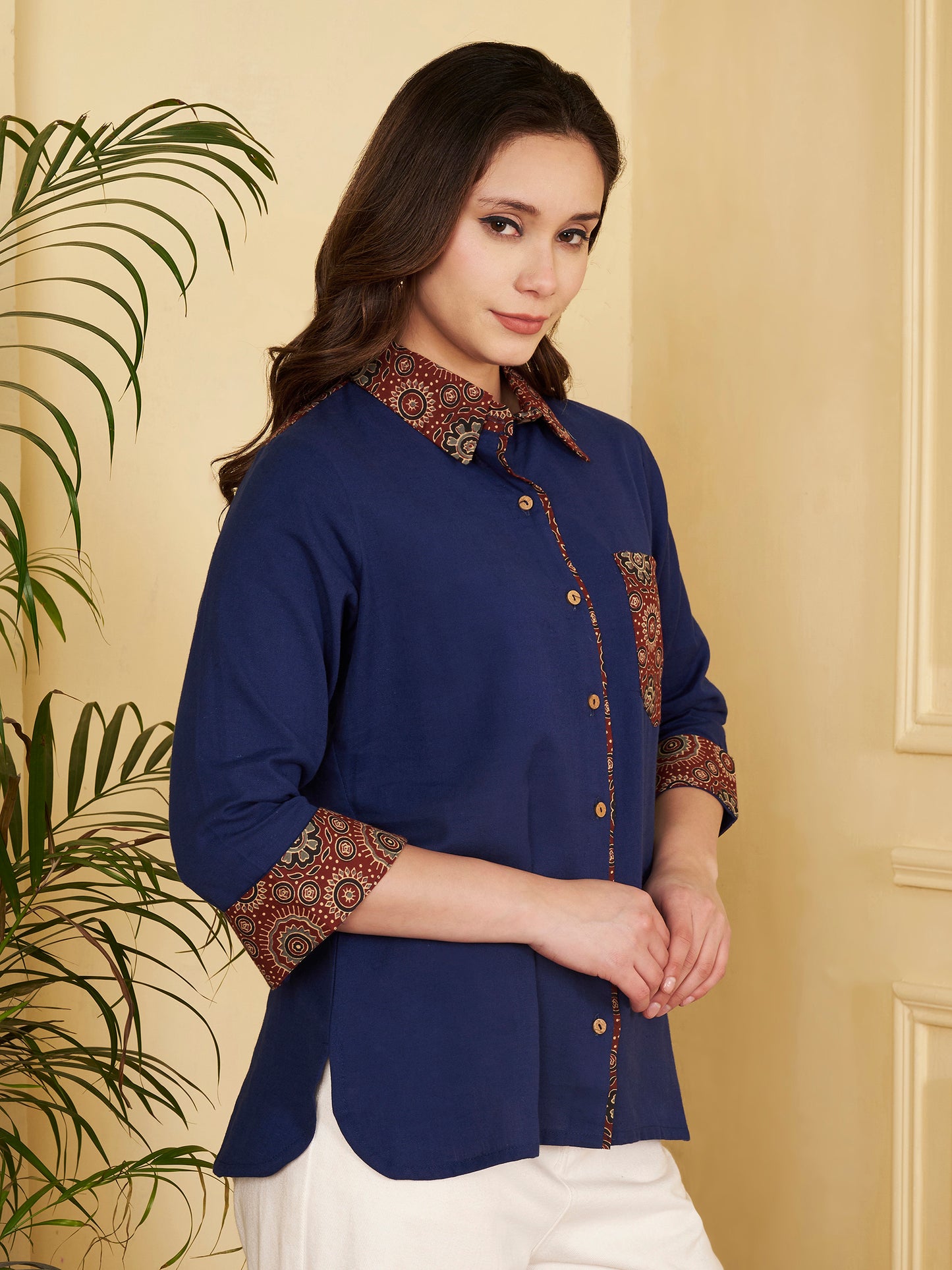 Blue Solid Straight Cotton Flex Stitched Top