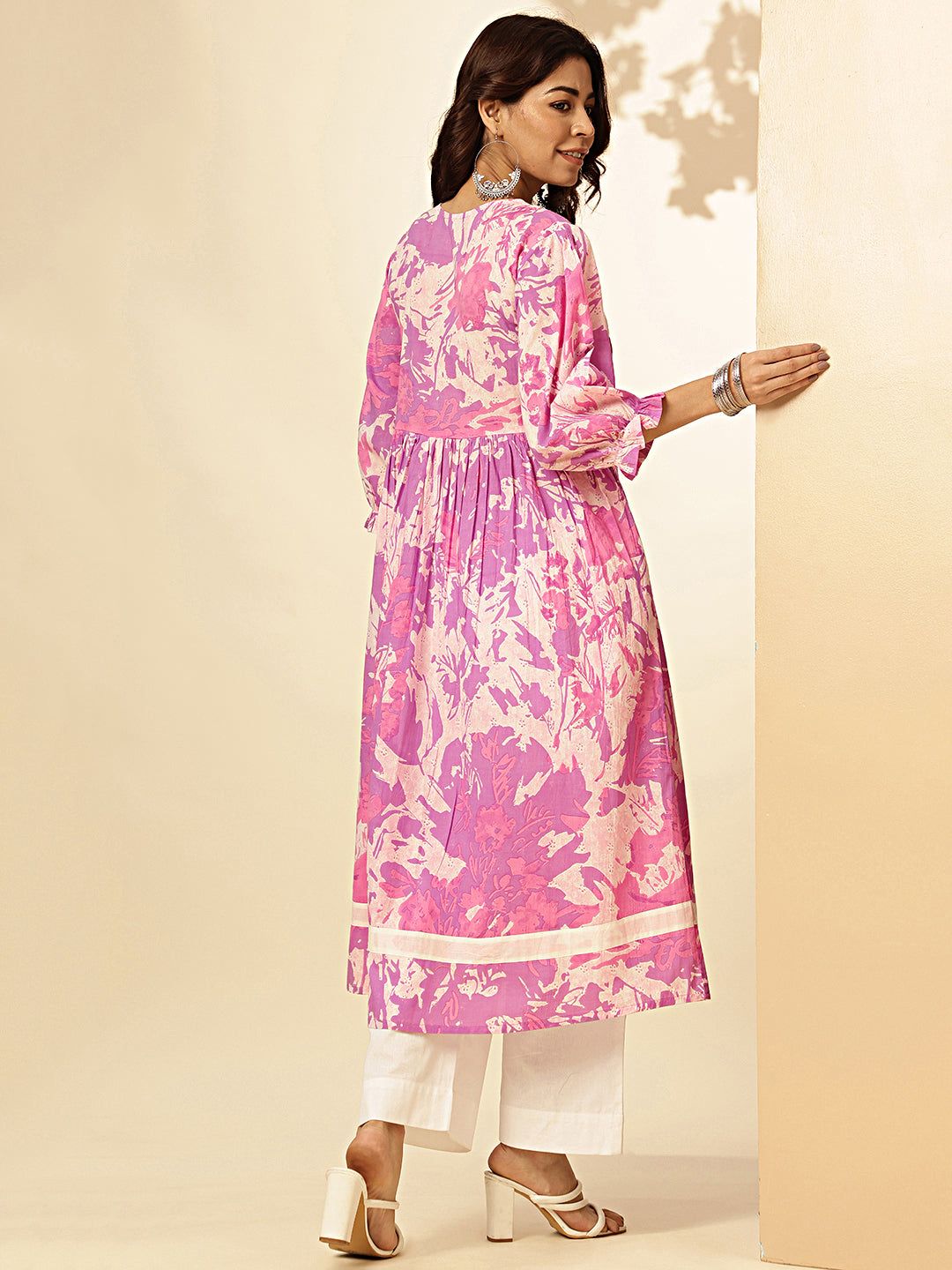 Lavender Graphics Print Fit And Flare Cotton Stitched Kurta