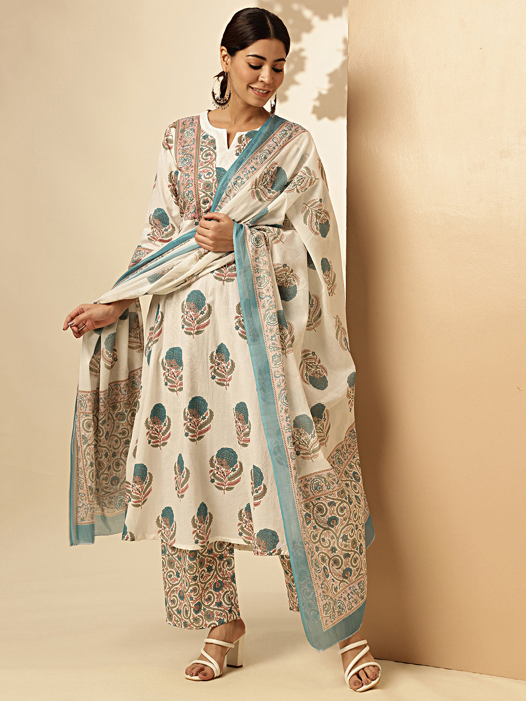 White And Rama Floral Print Fit And Flare Cotton Stitched Kurta Set