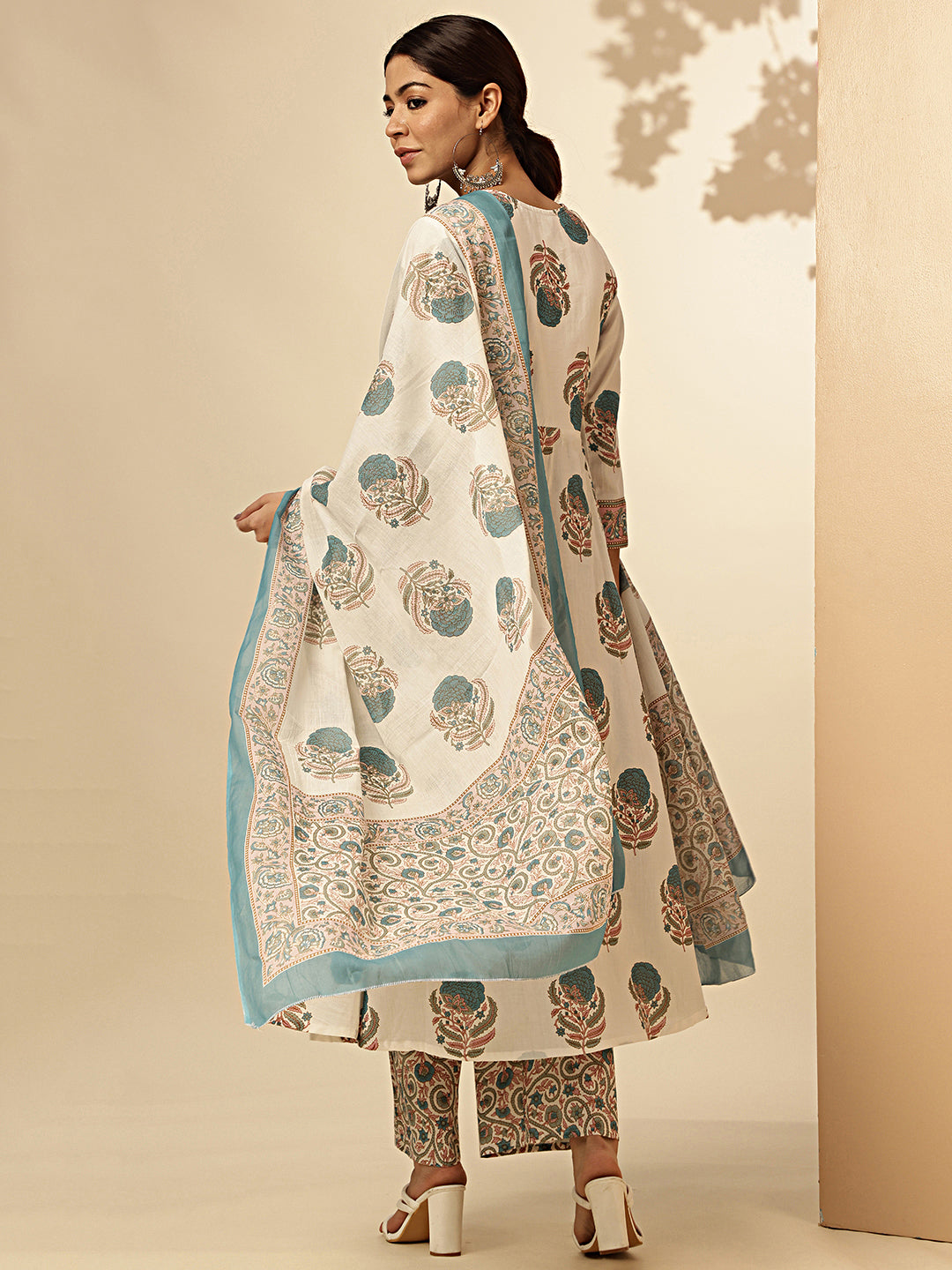 White And Rama Floral Print Fit And Flare Cotton Stitched Kurta Set