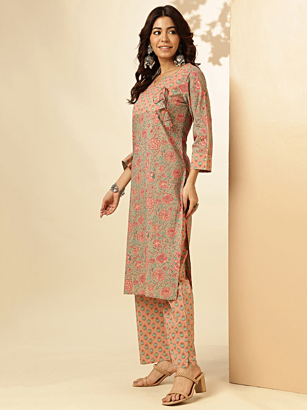 Peach Floral Print Straight Cotton Kurta With Palazzo