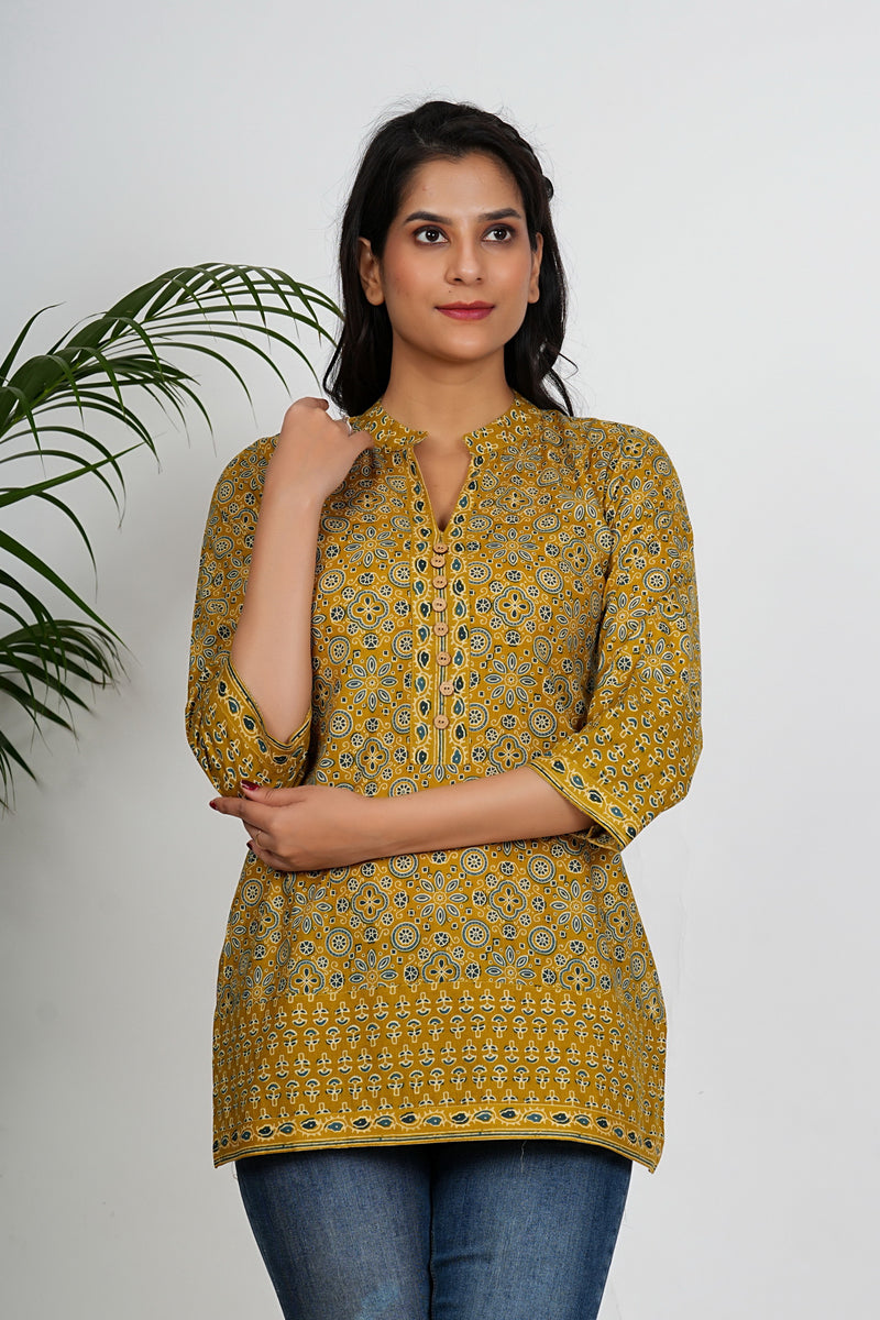 Mehendi Green Color Geomatric Printed Straight Cotton Tunic