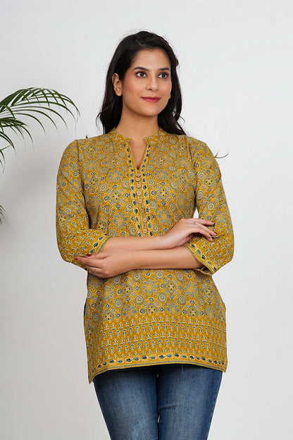 Mehendi Green Color Geomatric Printed Straight Cotton Tunic