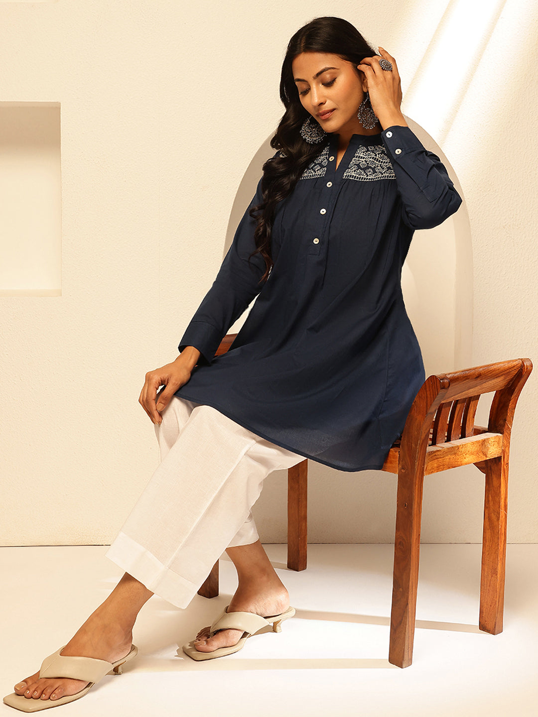 Black Solid Fit and Flare Cotton Tunic Top