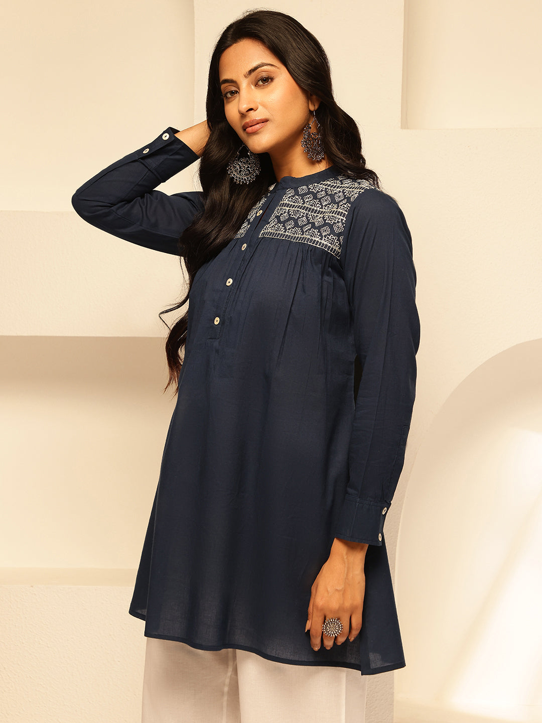 Black Solid Fit and Flare Cotton Tunic Top