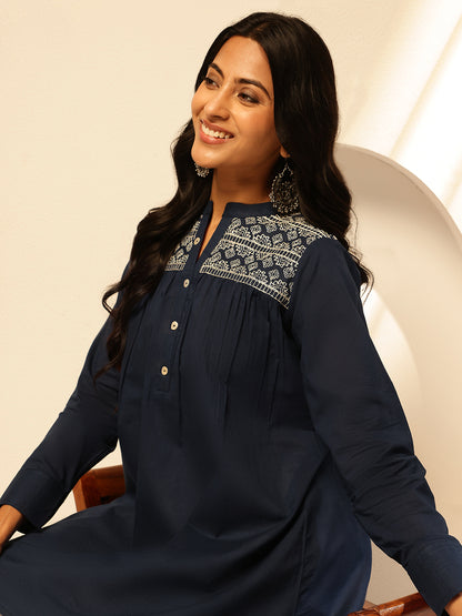 Black Solid Fit and Flare Cotton Tunic Top