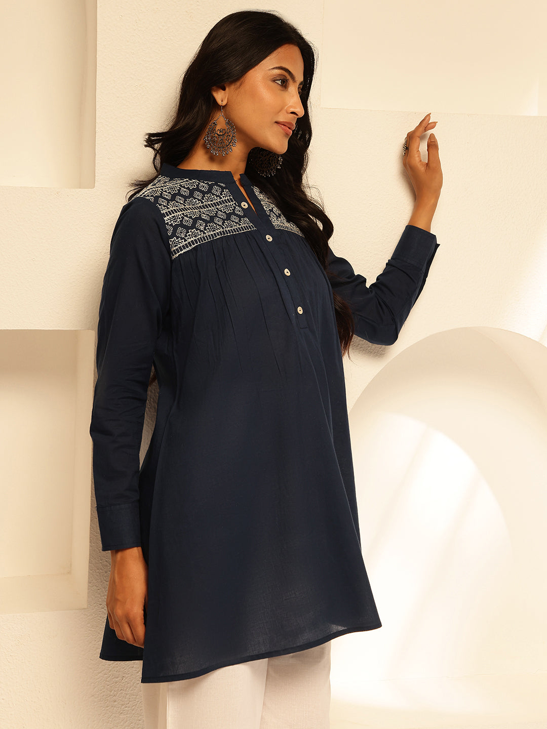 Black Solid Fit and Flare Cotton Tunic Top