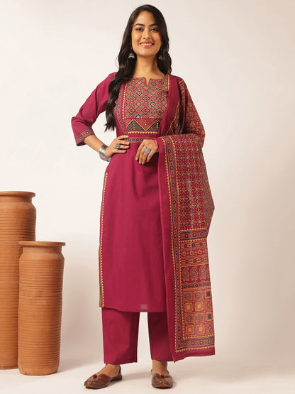 Magenta Cotton Solid Straight Kurta Set