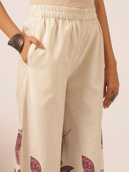 Off-white Cotton flex Floral Printed Straight Kurta Set