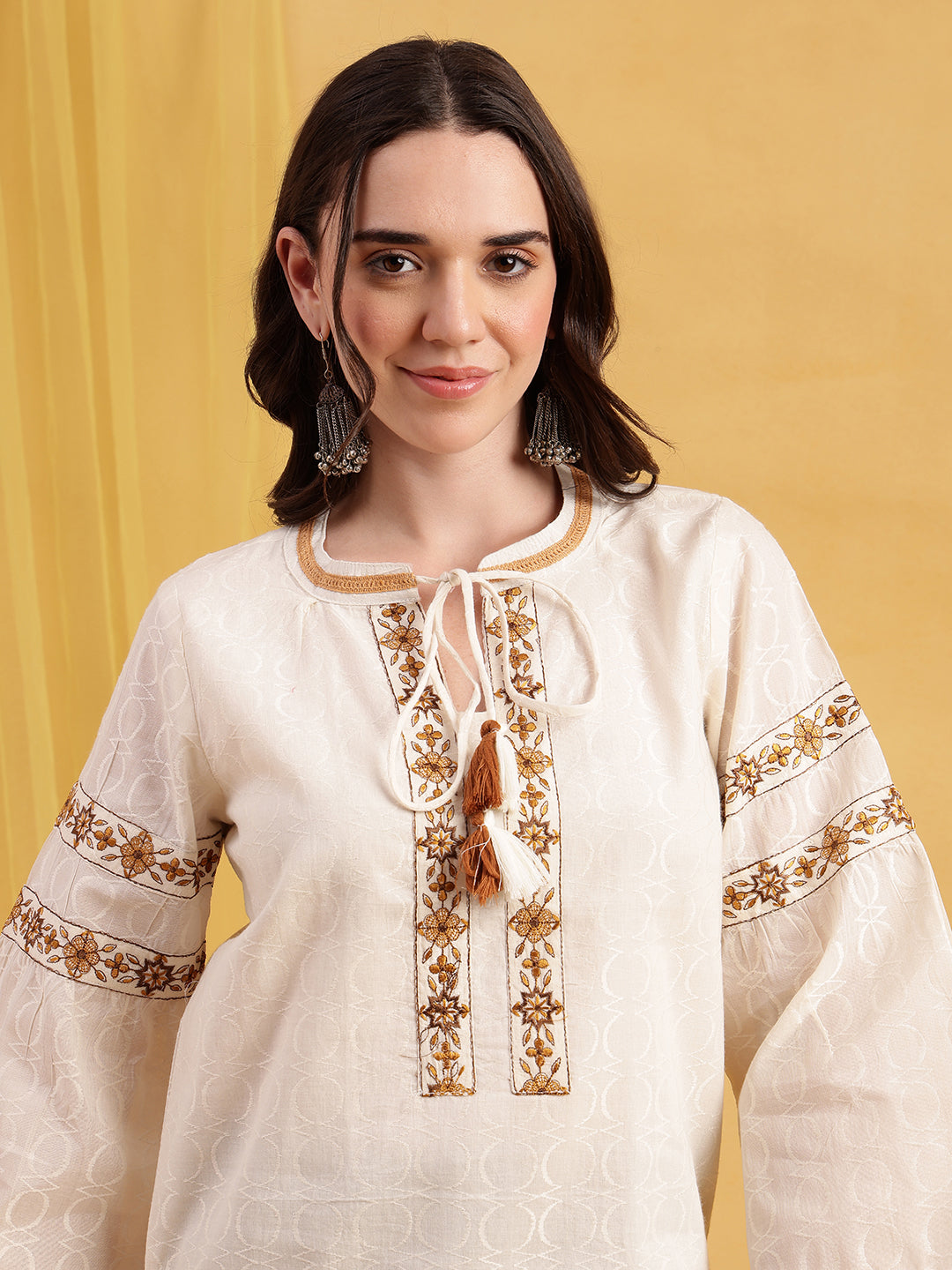 Off-White Embroidered, Solid Straight Cotton Jacquard Stitched Top