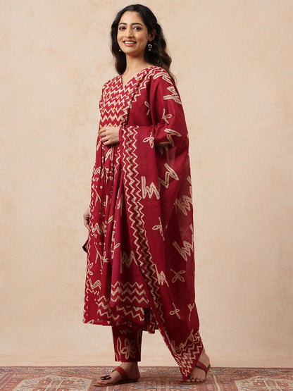 Magenta Geometric A-Line Cotton Stitched Kurta, Pant With Dupatta