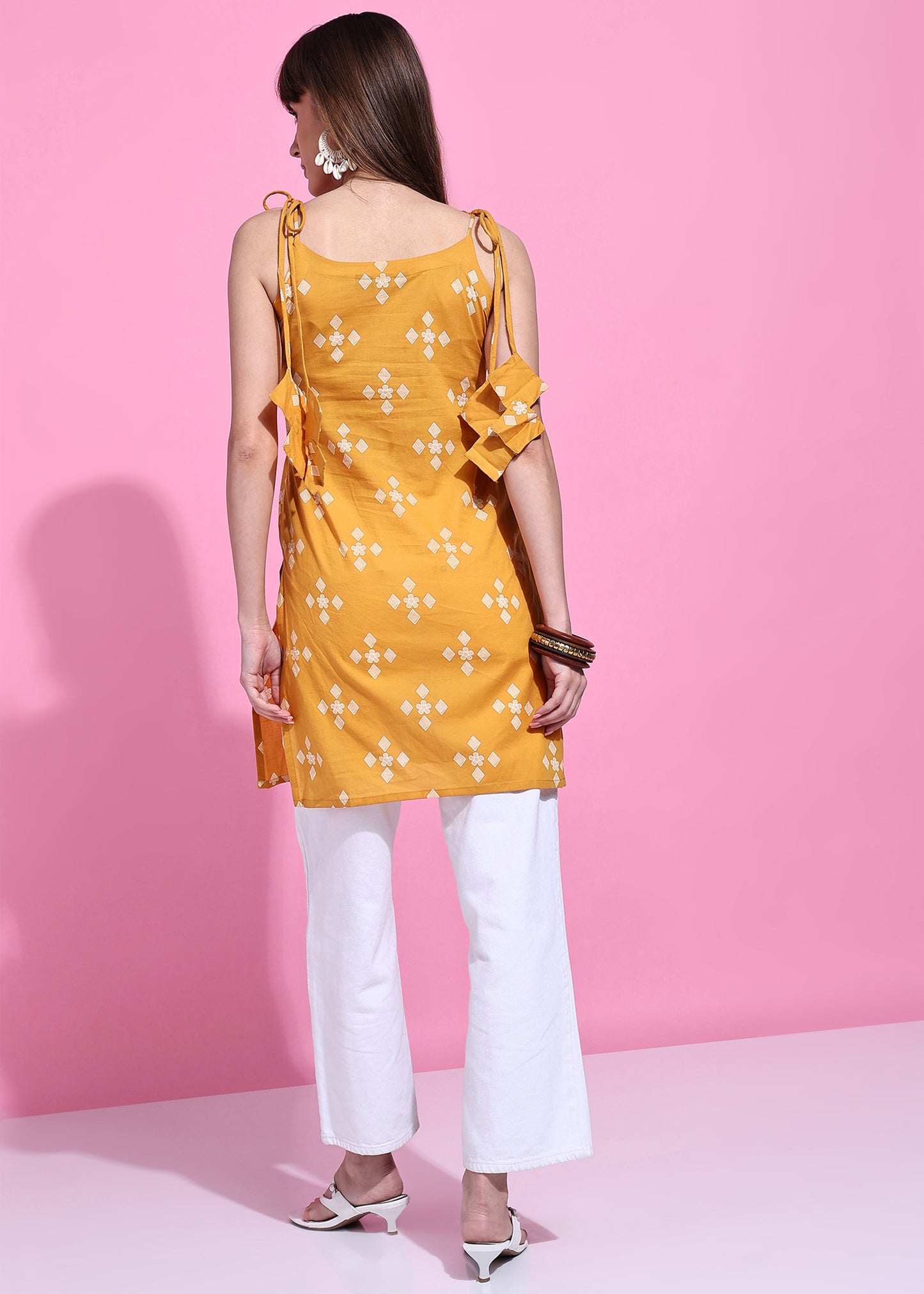 Yellow Geometric Straight Cotton Stitched Short Kurta