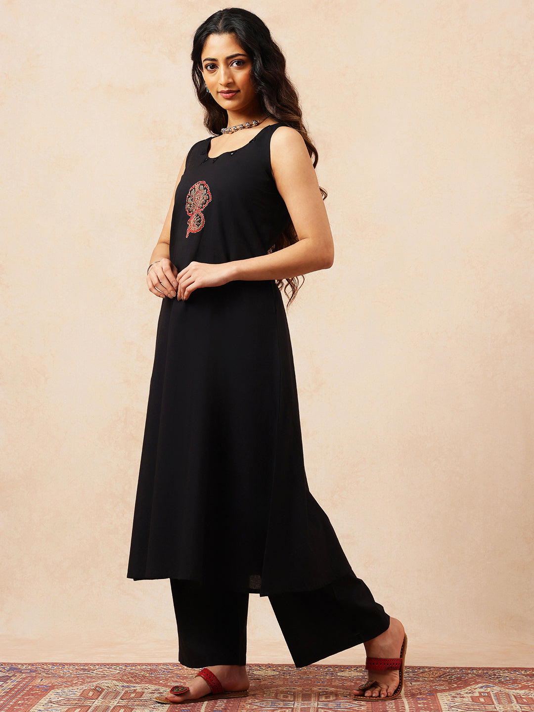 Black Solid Straight Cotton Stitched Kurta With Pant