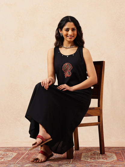 Black Solid Straight Cotton Stitched Kurta With Pant