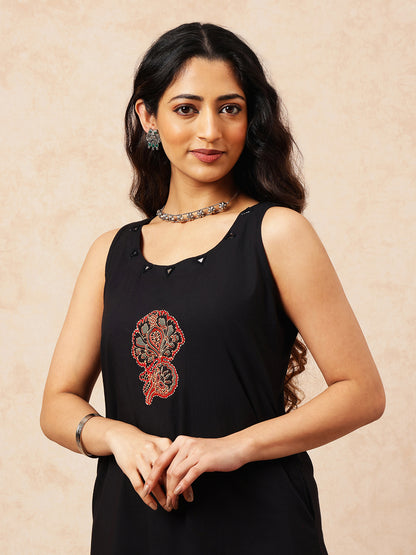 Black Solid Straight Cotton Stitched Kurta With Pant