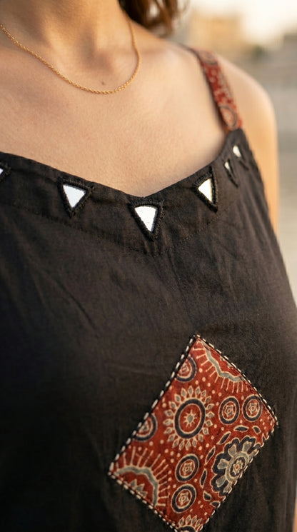 Black Solid A-Line Cotton Stitched Kurta With Pant