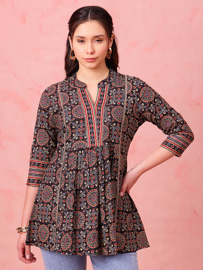 Black Geometric Fit & Flare Cotton Stitched Tunic