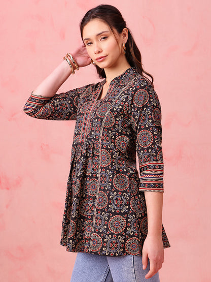 Black Geometric Fit & Flare Cotton Stitched Tunic