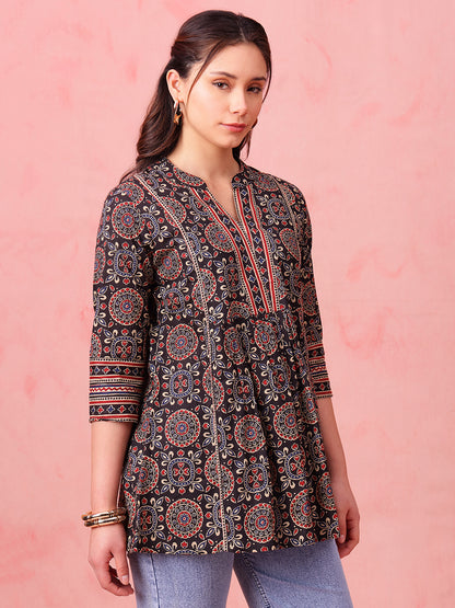 Black Geometric Fit & Flare Cotton Stitched Tunic
