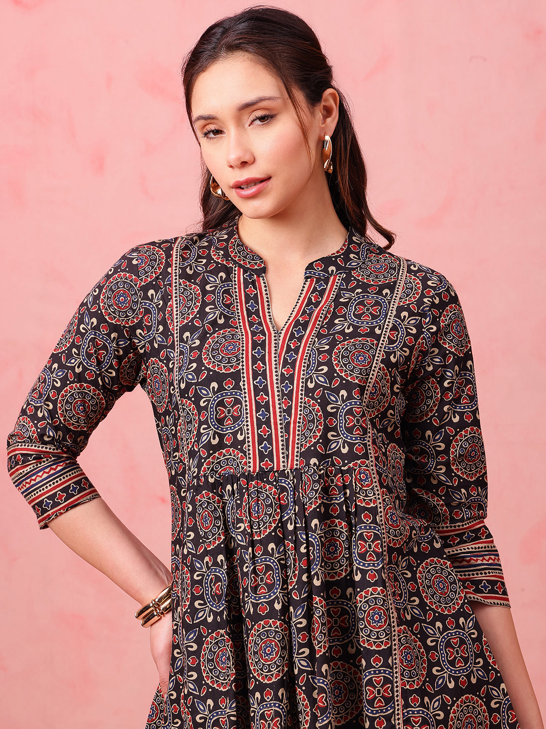 Black Geometric Fit & Flare Cotton Stitched Tunic