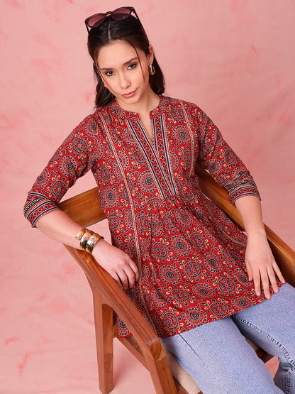 Maroon Geometric Fit & Flare Cotton Stitched Tunic