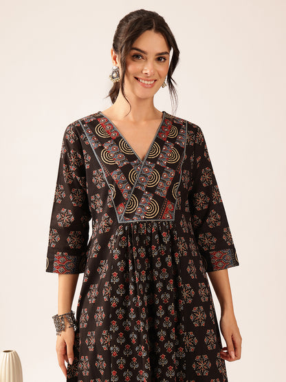 Black Floral A-Line Cotton Stitched Kurta