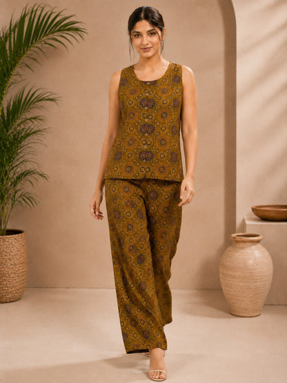 Mustard Geometric Straight Cotton Stitched Co-Ord Set