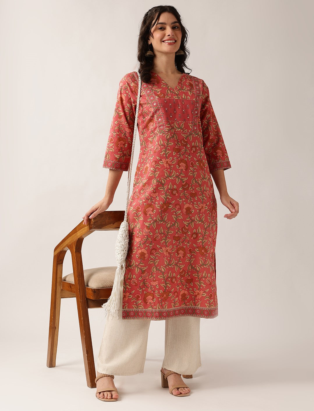 Vbuyz Women'S Peach Floral Straight Cotton Stitched Kurta