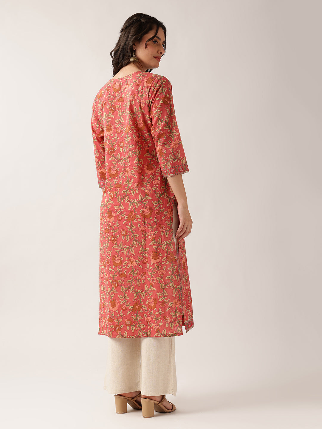 Vbuyz Women'S Peach Floral Straight Cotton Stitched Kurta