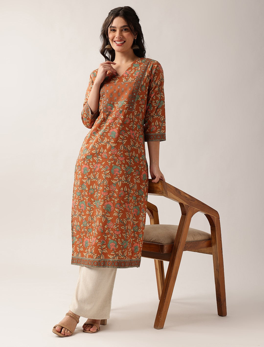 Vbuyz Women'S Coral (Orange) Floral Straight Cotton Stitched Kurta