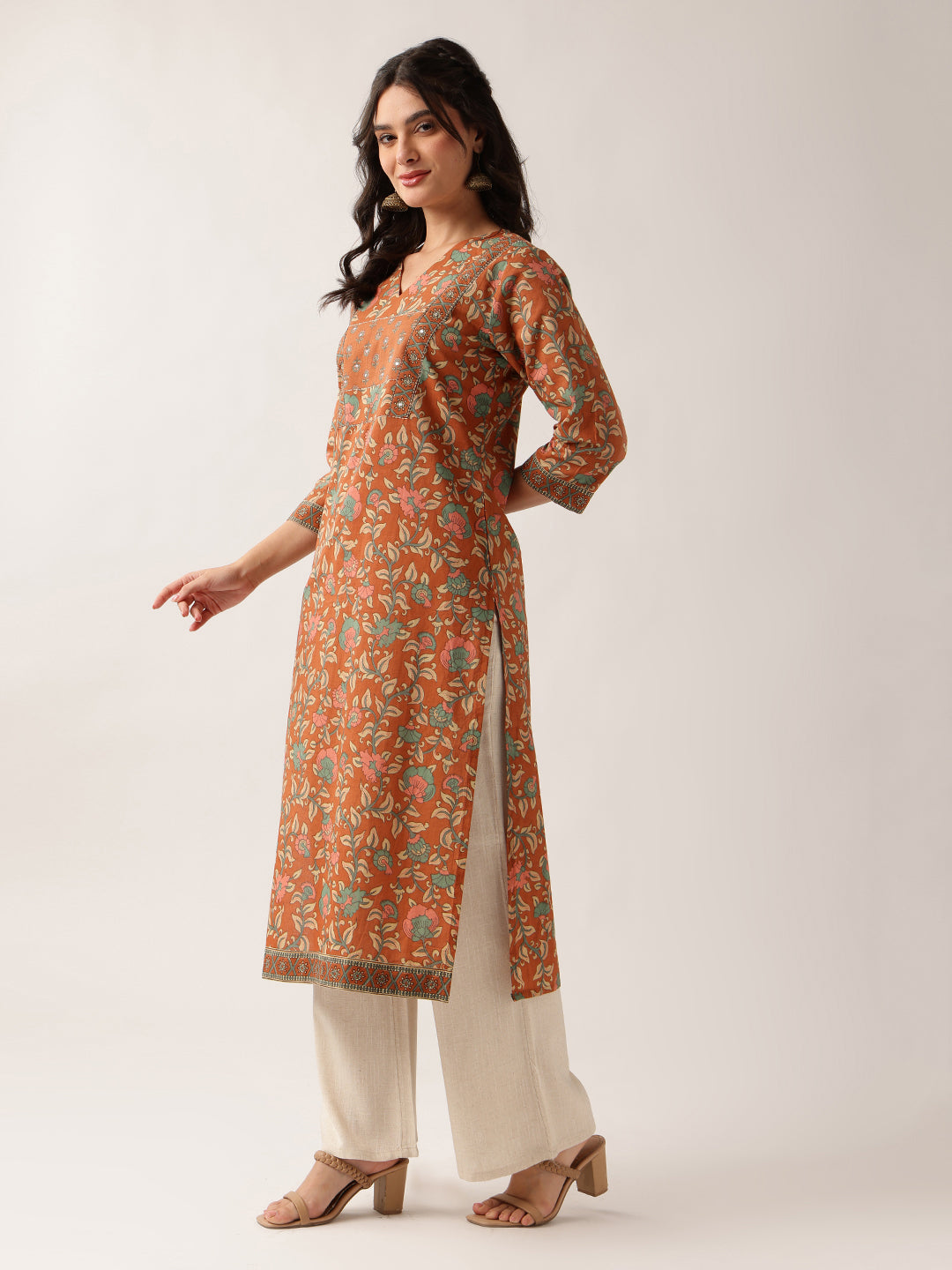 Vbuyz Women'S Coral (Orange) Floral Straight Cotton Stitched Kurta