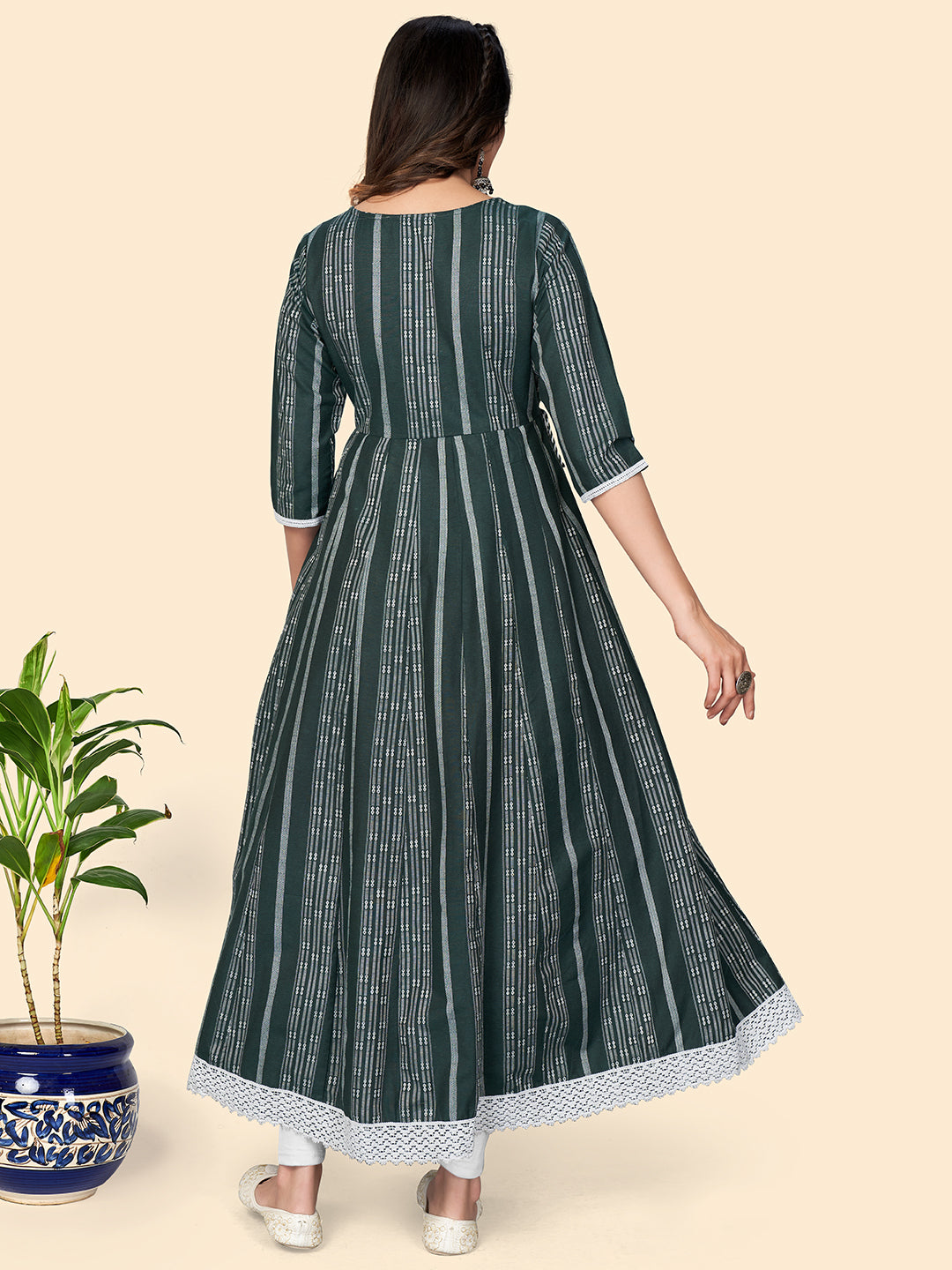 Green Embroidered Anarkali Cotton Kurta